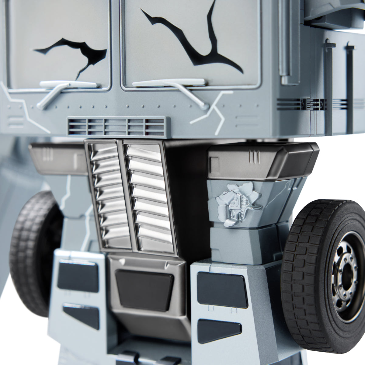 Robosen Flagship Series – Transformers G1 Optimus Prime: The Fallen Leader Edition