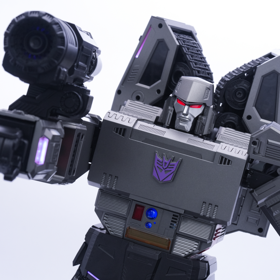 Flagship Megatron – Selbsttransformierender Roboter
