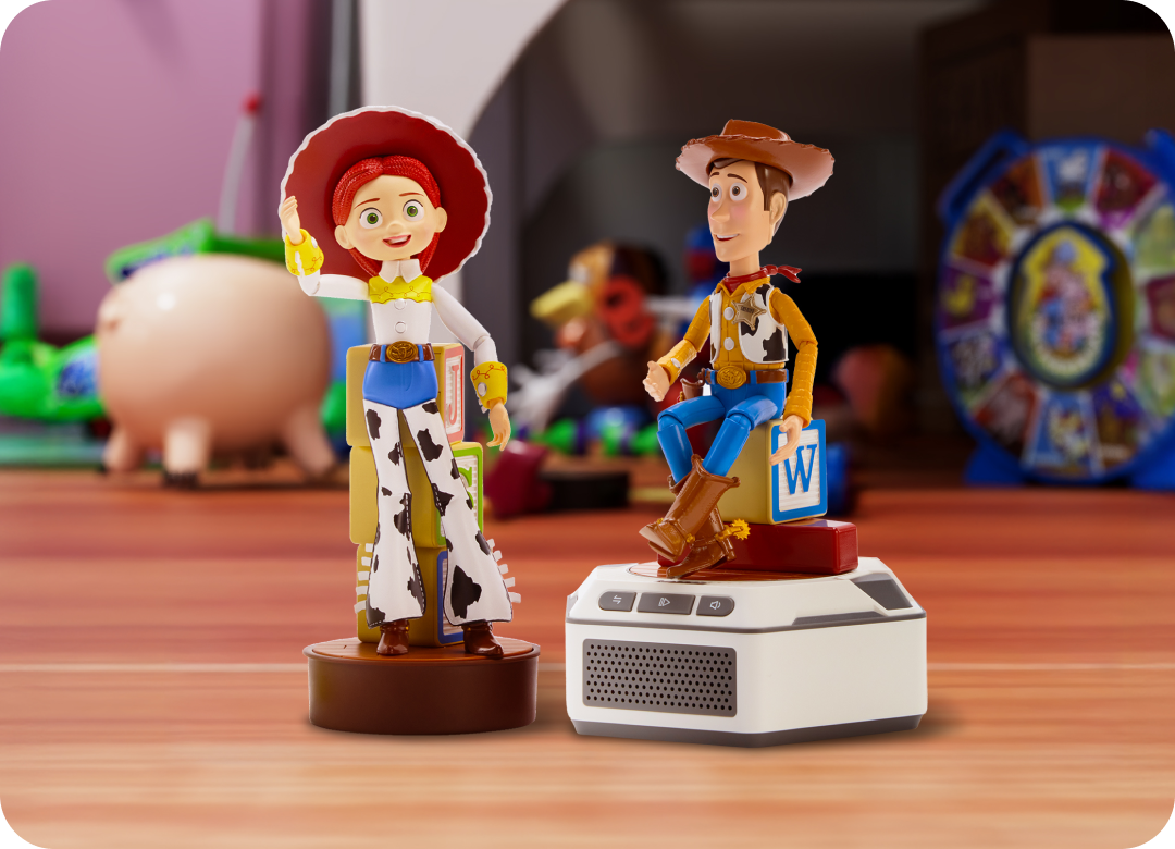 Ree-Woody-und-Jessie-Figuren-mit-Sockel-im-Set-bei-einem-Einkauf-von-699-Euro-Robosen-Weihnachtsaktion